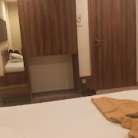 Hotel Jaltarang Kalmath Kankavali Kültér fotó
