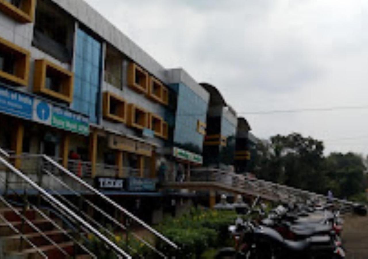 Hotel Jaltarang Kalmath Kankavali Kültér fotó