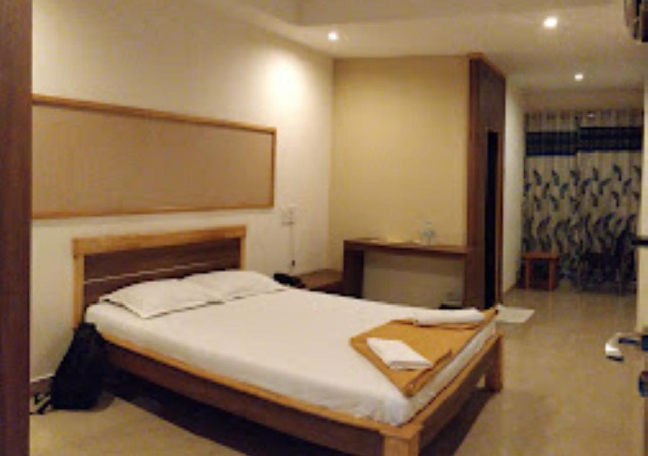Hotel Jaltarang Kalmath Kankavali Kültér fotó